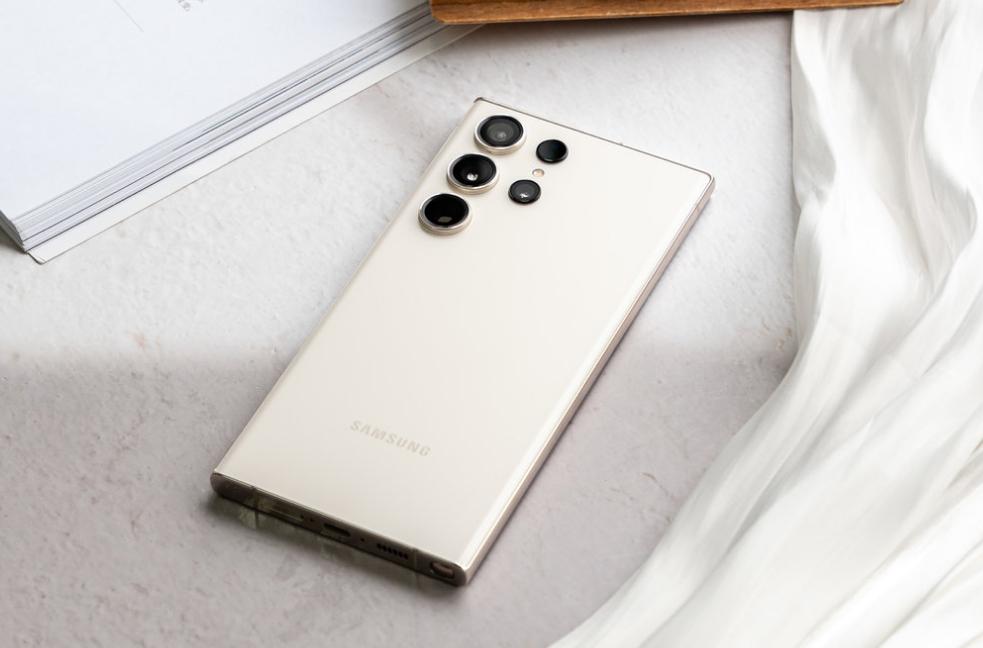 目前公认最好的三款旗舰手机,4款目前口碑最好的旗舰手机推荐