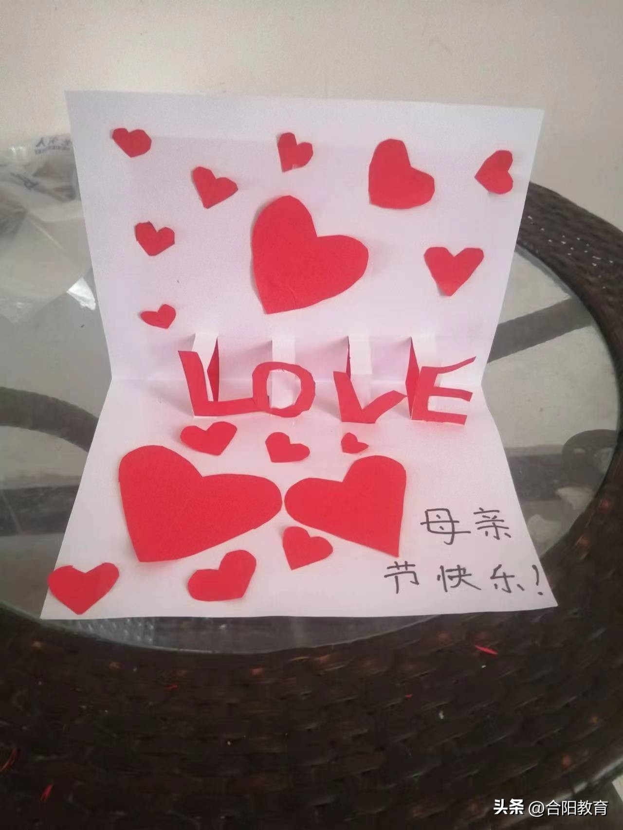 学校感恩母亲活动简讯,合阳花园社区感恩母亲