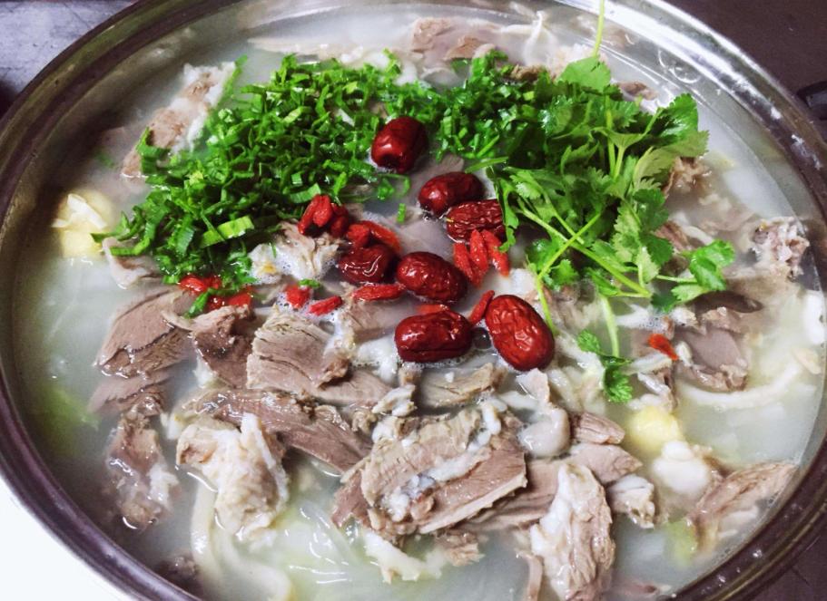 乙肝不能吃羊肉吗？医生：乙肝患者5种食物，建议少吃