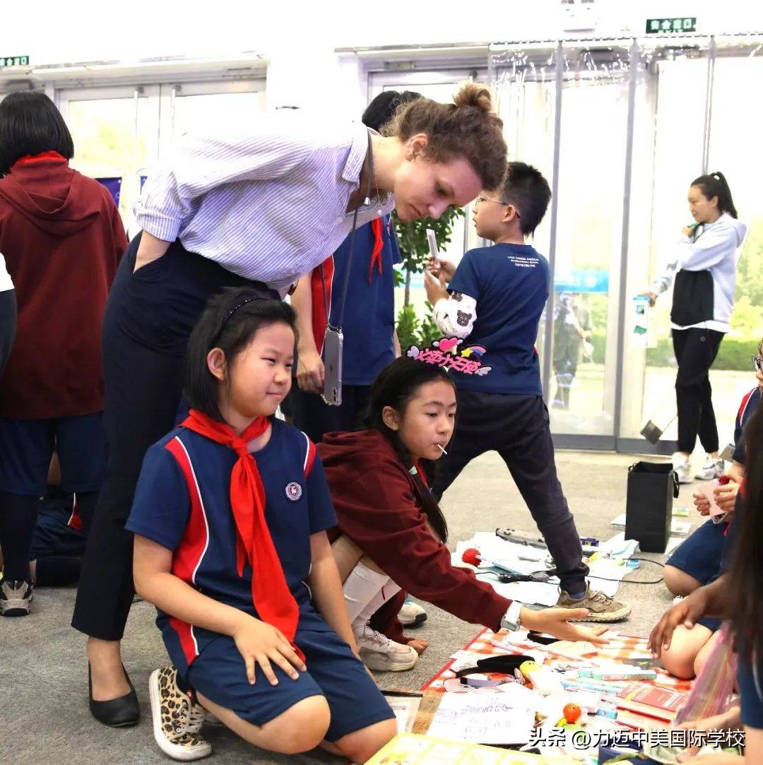 以爱之名公益活动,以爱为名公益义卖