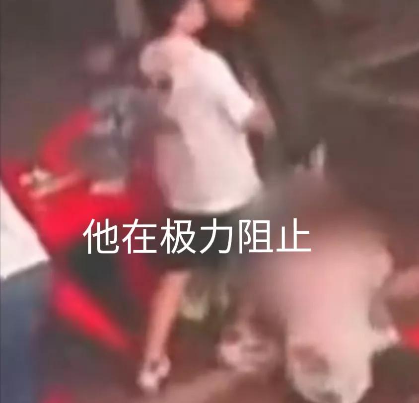 唐山烧烤店打人事件无人见义勇为,唐山烧烤店打人事件路人见义勇为