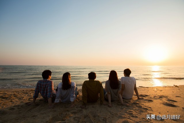 夫妻参加婚礼怎么随礼,新娘结婚伴娘随礼一般多少