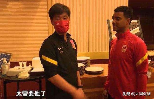 武磊韦世豪阿兰,国足三前锋张玉宁韦世豪武磊