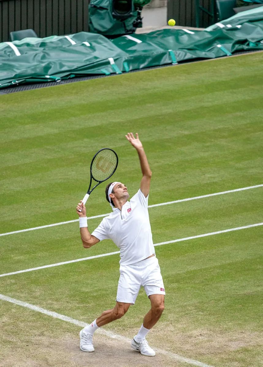 费德勒：“内心深处，我永远都是那个小球童。”