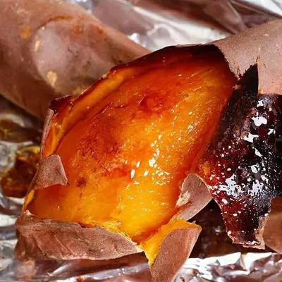 00后辞职摆地摊卖烤红薯,摆地摊卖烤红薯真实收入