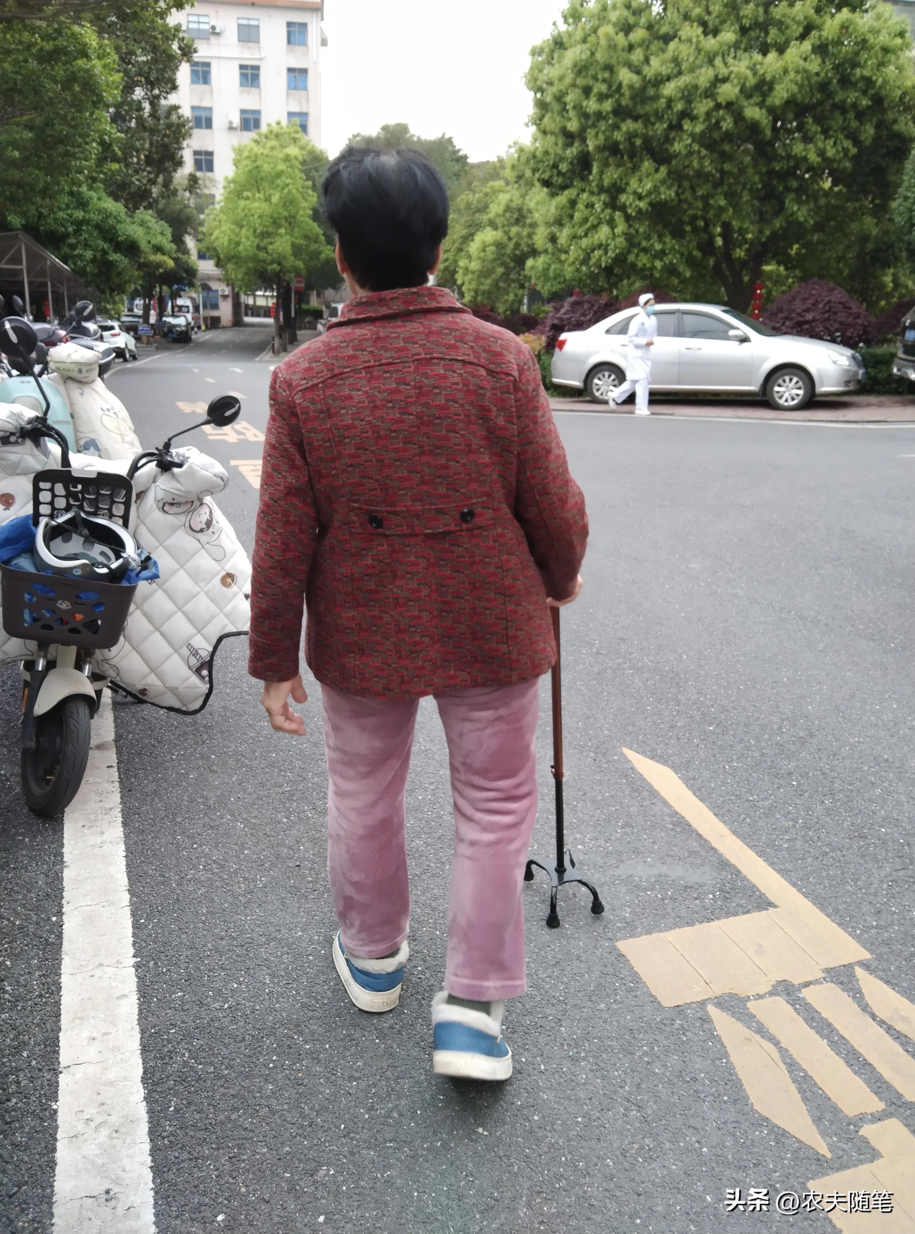 电视的声音对婴儿有影响吗,电视的声音效果