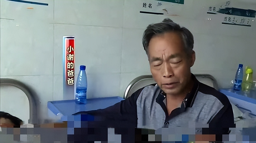 一男子喝白酒生命垂危,男子喝3斤酒成植物人