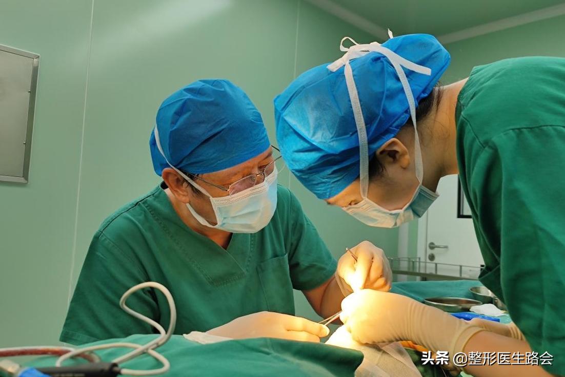 脸部整形手术成功案例,全脸整形耗时