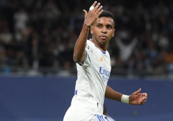 皇马签下巴西新星是谁,巴西19岁新星加盟皇马