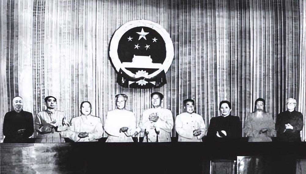 毛主席视察杭州,市委书记却“摆官架子”不迎接,江华有何来头?