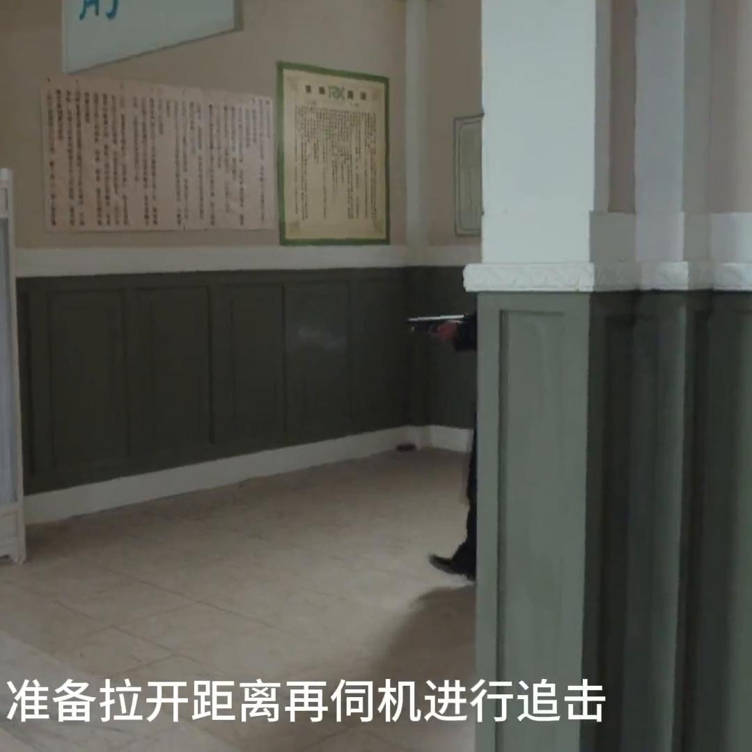 丈夫被打老婆霸气反击,丈夫被故意堵车妻子温柔劝说