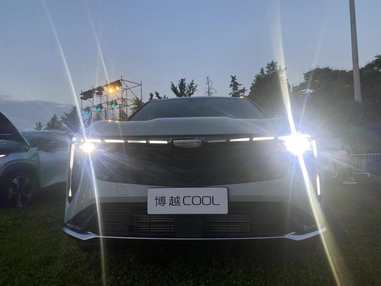 吉利博越2017款智联1.8t正确起步,吉利博越2021百万款起步视频