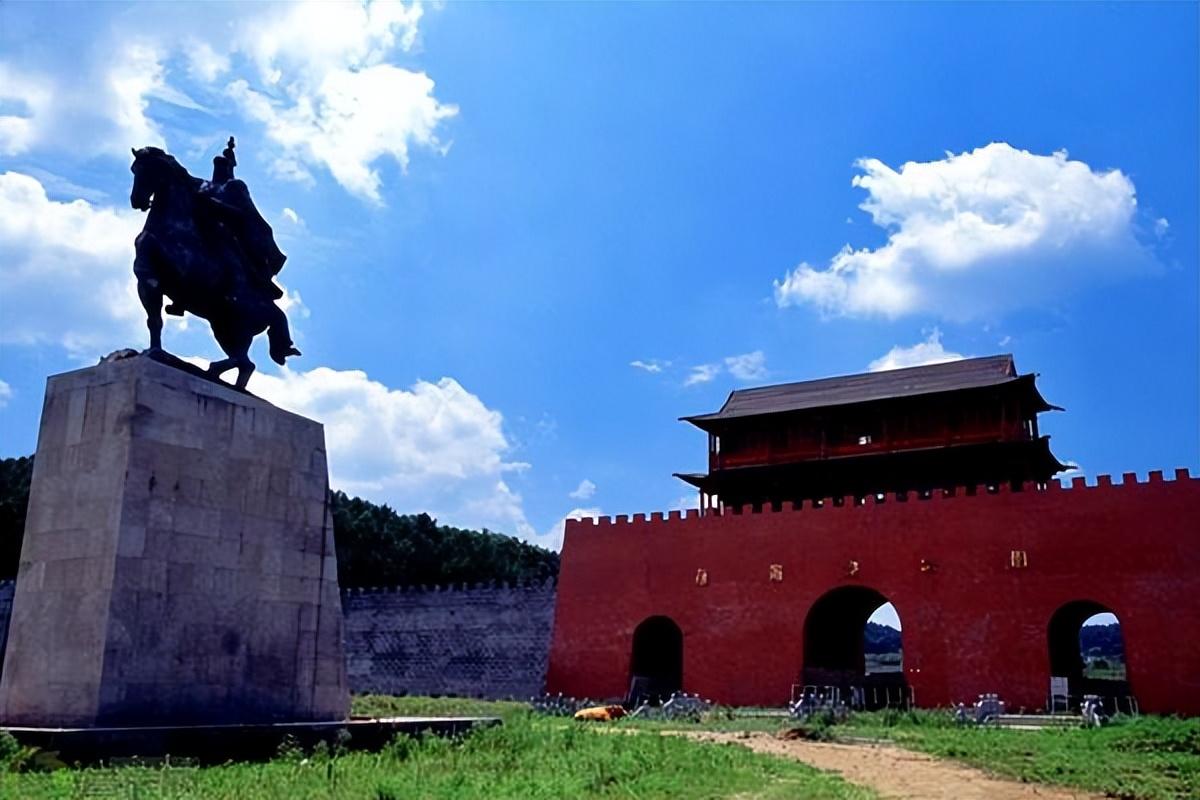 爱新觉罗是清朝皇帝独有的姓氏,清朝皇帝都是姓爱新觉罗吗