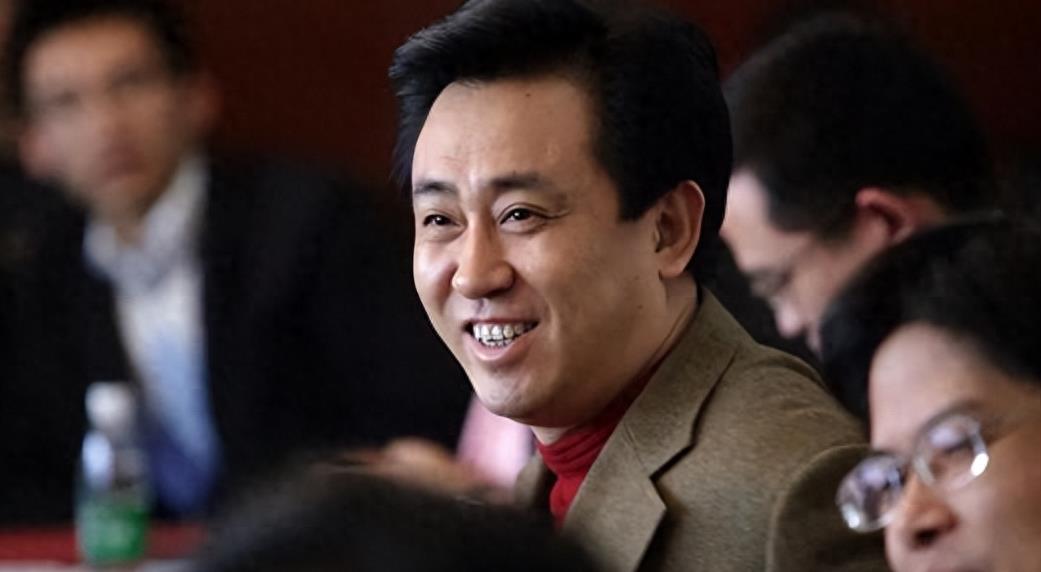 许家印为什么要组建一个歌舞团队,许家印的交际能力和他的创业能力