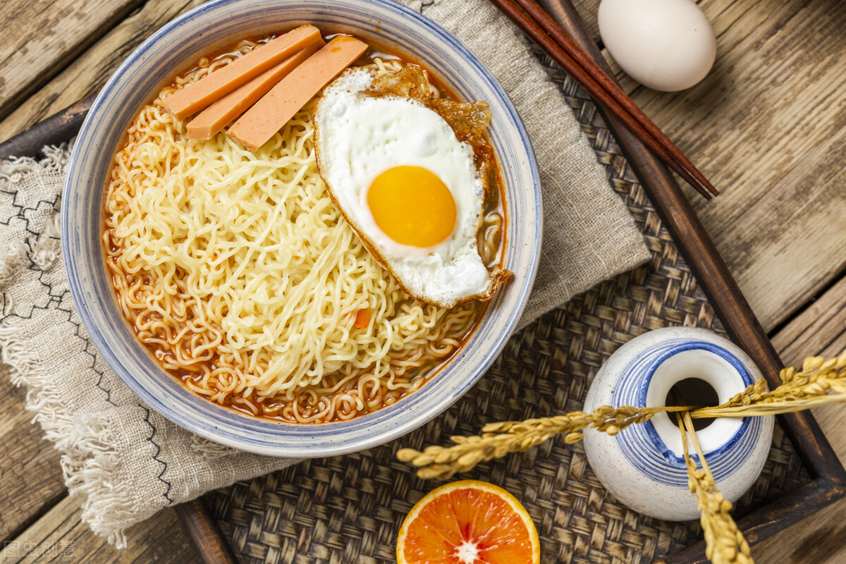 疫情期间大家都囤什么,疫情严峻大家都在囤什么物资