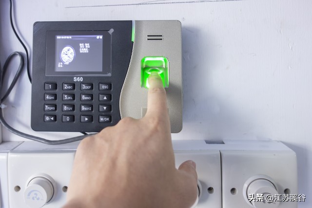 电脑监控软件能监控到什么程度,公司考勤系统视频教程