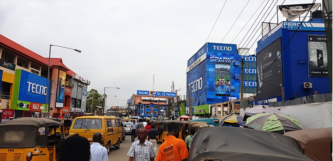 传音手机的称雄路：用好了户外广告，迅速打下非洲市场半壁江山