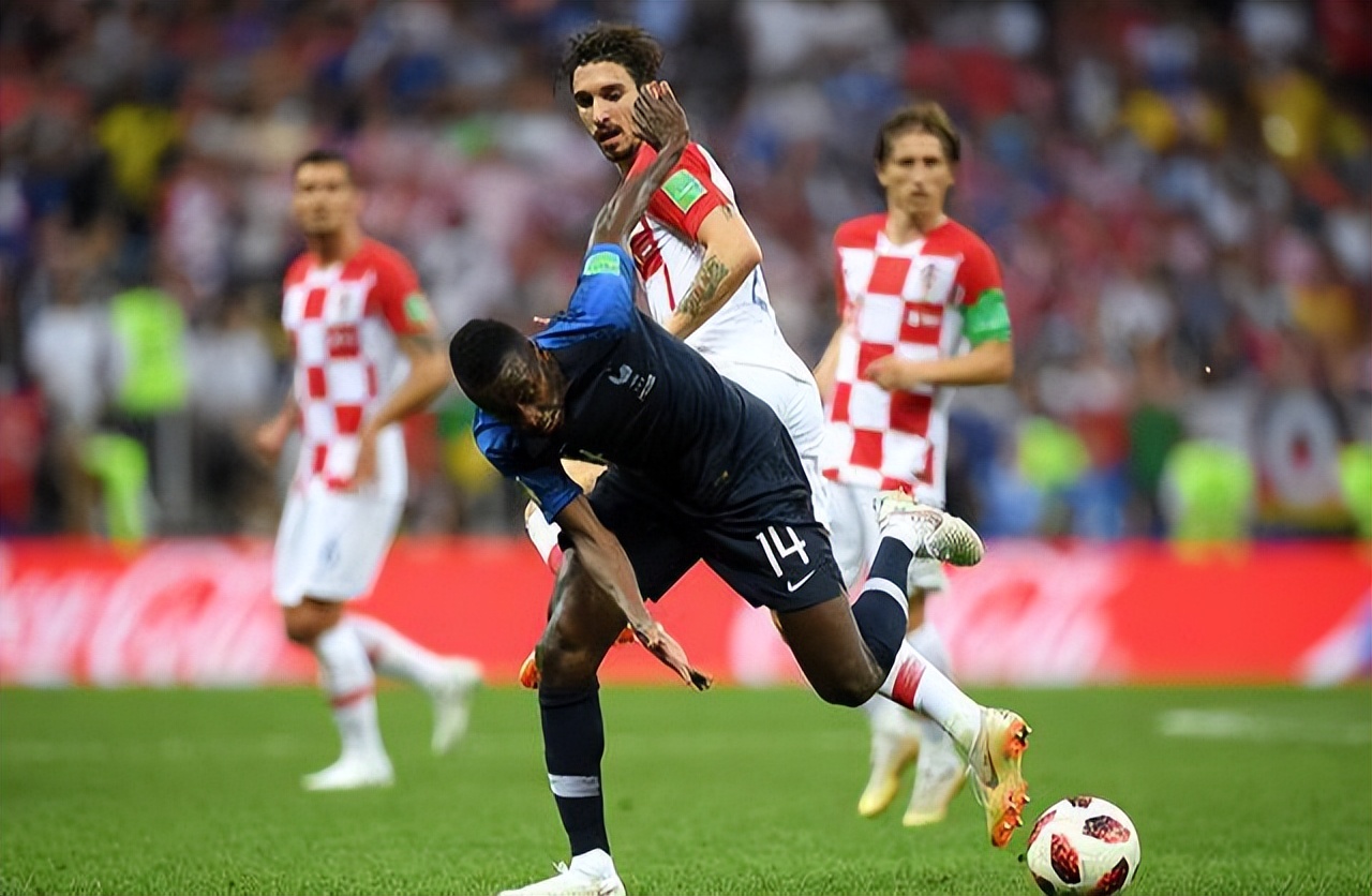 法国vs波兰足球比分预测最新,世界杯足球哥伦比亚vs波兰