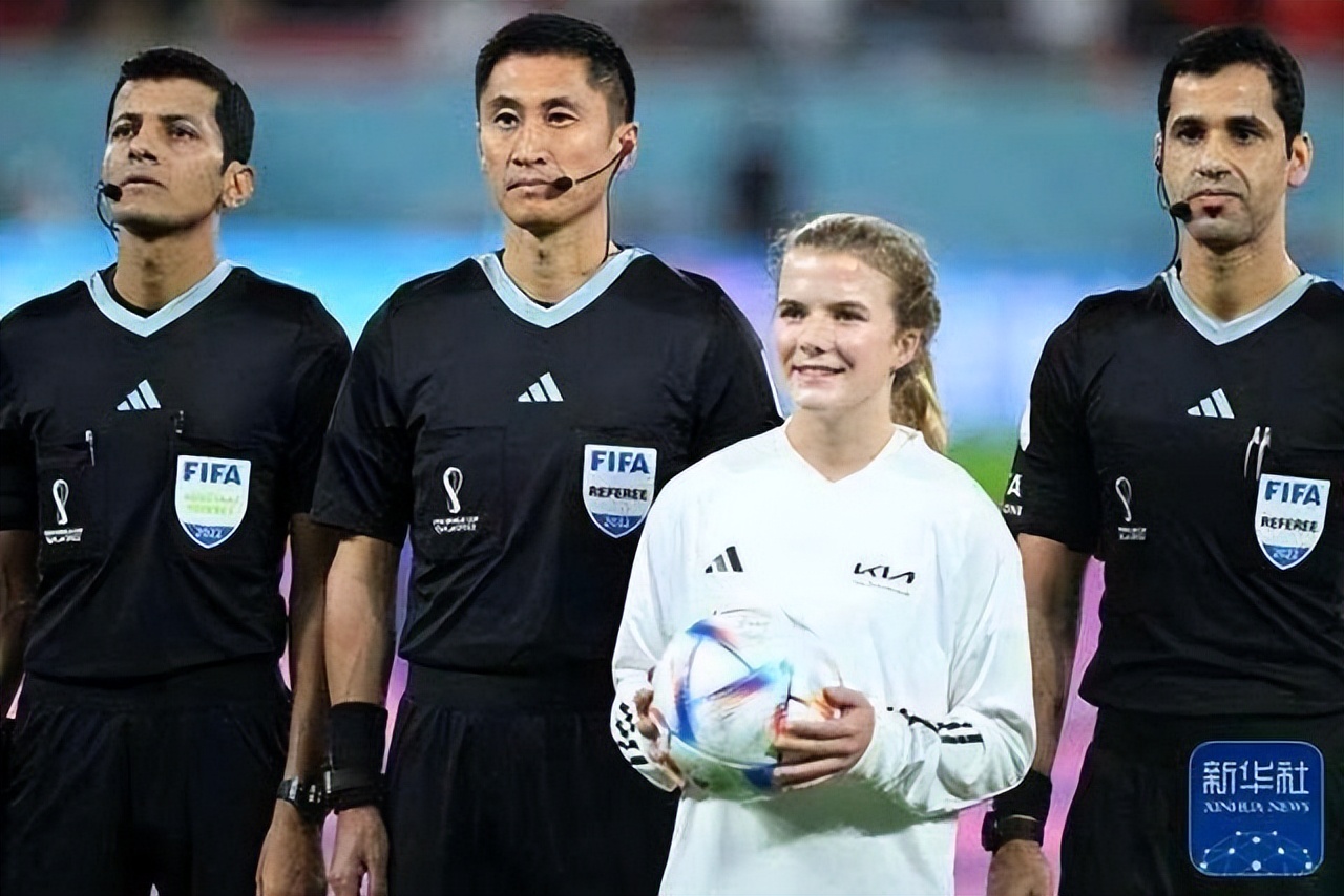 马宁裁判直播回放,马宁2002世界杯发牌是哪一场