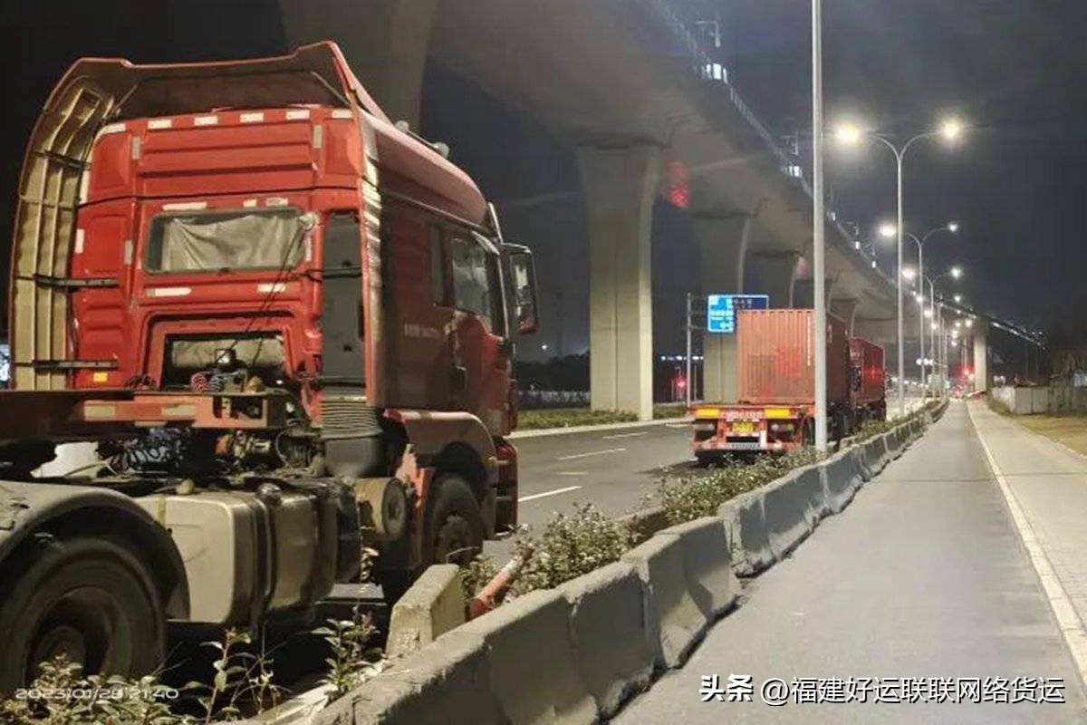 深圳港口空箱堆放量,深圳盐田港口空箱