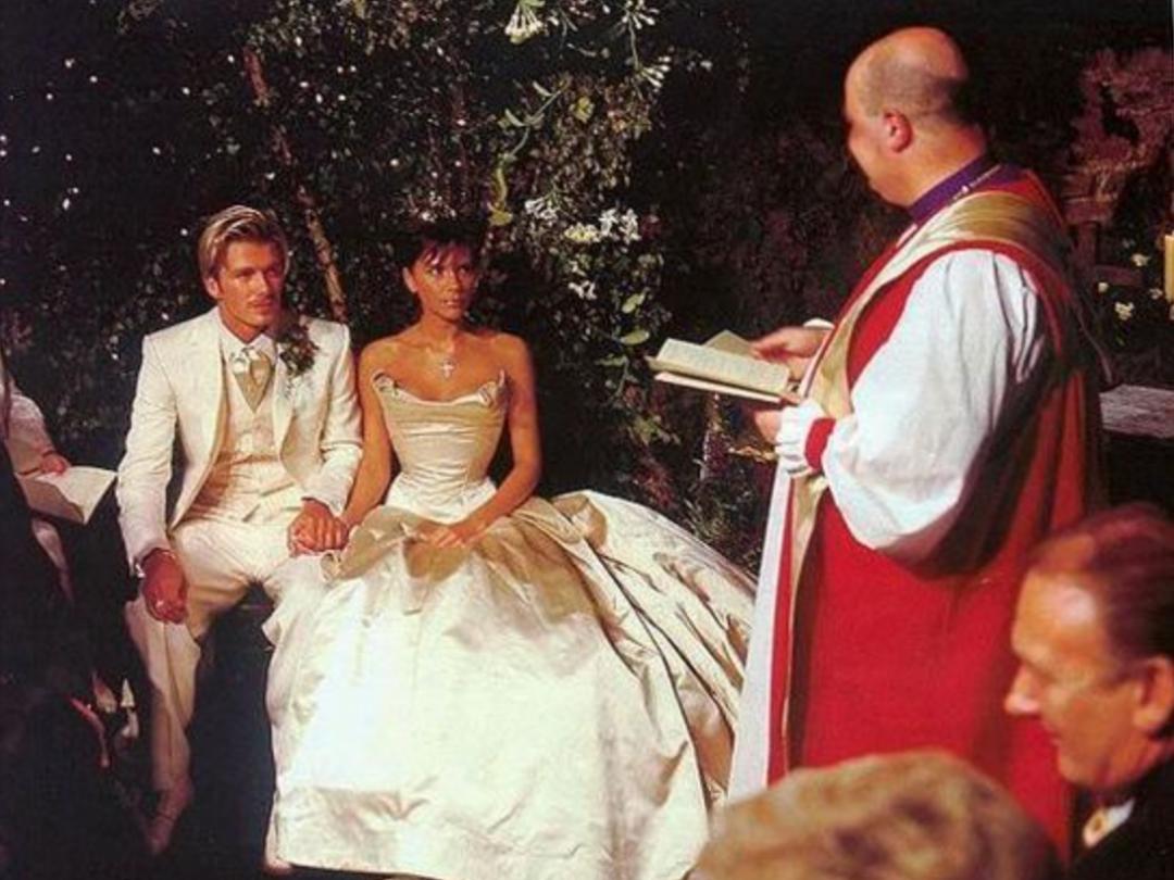 足坛明星被曝出轨,足球运动员被爆出轨