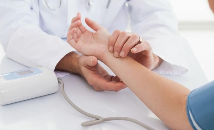 磨玻璃结节ct征象,2.0磨玻璃结节需要手术吗