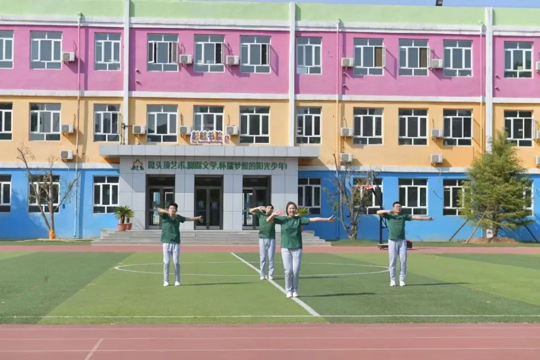 对刘畊宏的描写,刘畊宏很拽的角色