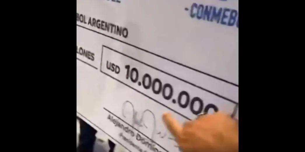 梅西巴萨故事,梅西感情经历纪录片