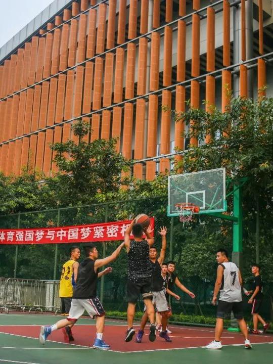 春暖花开运动好时节,春暖花开该开始运动了