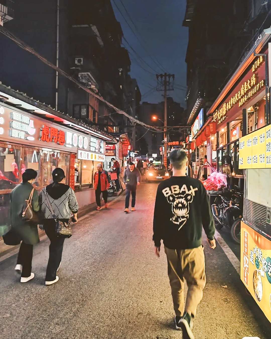 云岩叙|从煤棚到美食街，虎门巷藏着几代人随遇而安的梦想