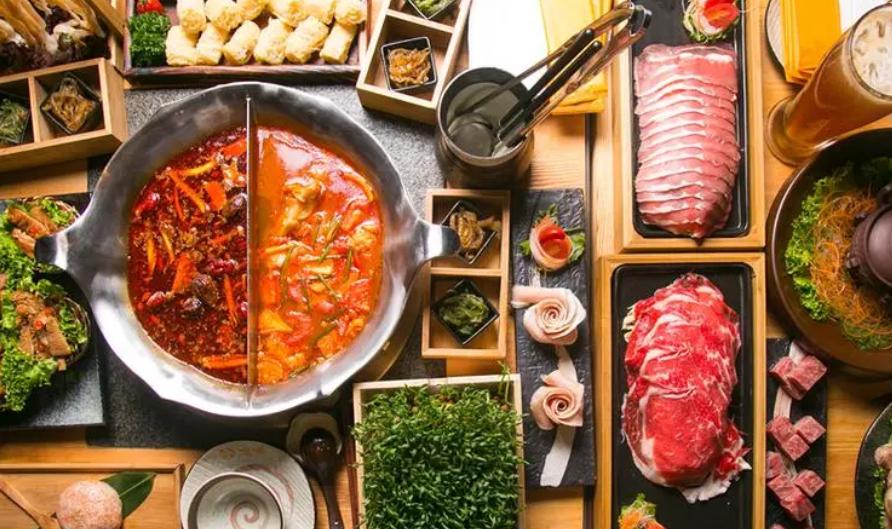 感受真正的成都火锅,成都火锅哪个好吃又辣