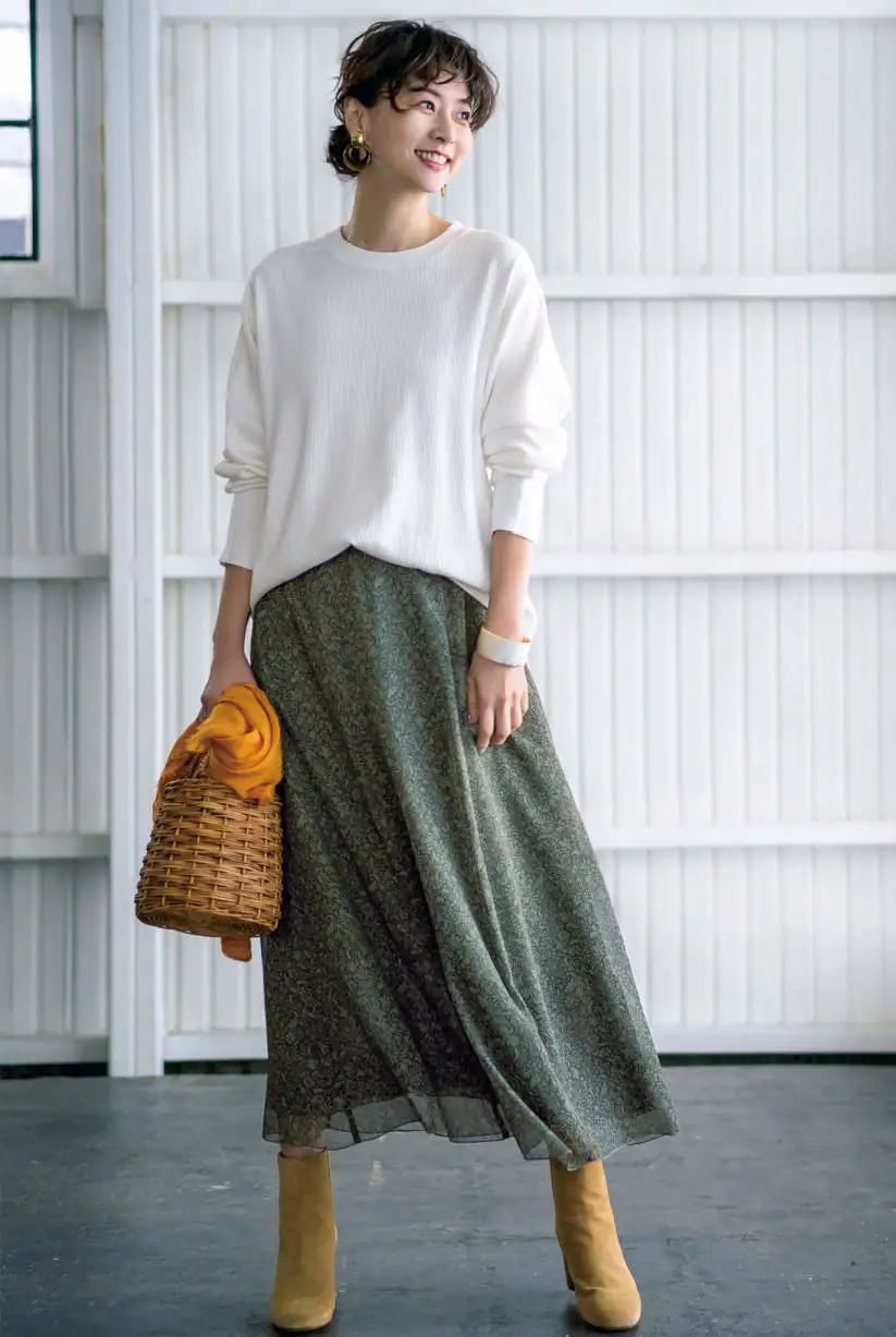 穿裙子靴子过年,过年穿了裙子显瘦