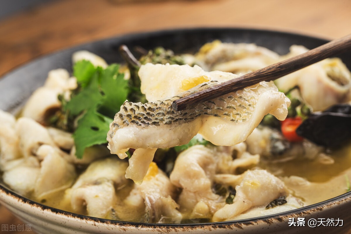 酸菜鱼正宗酸菜鱼的做法,酸菜鱼家常做法鱼肉鲜香滑嫩酸