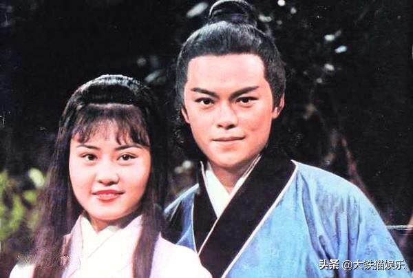 下垂眼袋男明星,眼袋严重的明星