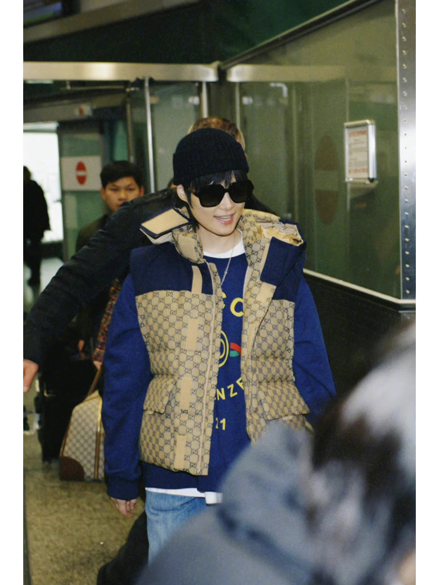 2021gucci古驰时装秀李宇春,赵露思李宇春陈哲远上海古驰活动