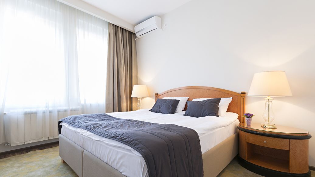 卧室床怎么放置合适,卧室里的床怎么放最合适