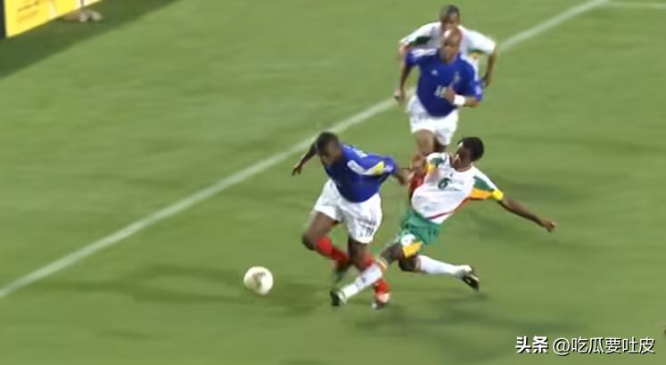 06年世界杯法国vs巴西齐达内,1998年法国世界杯齐达内一战称王