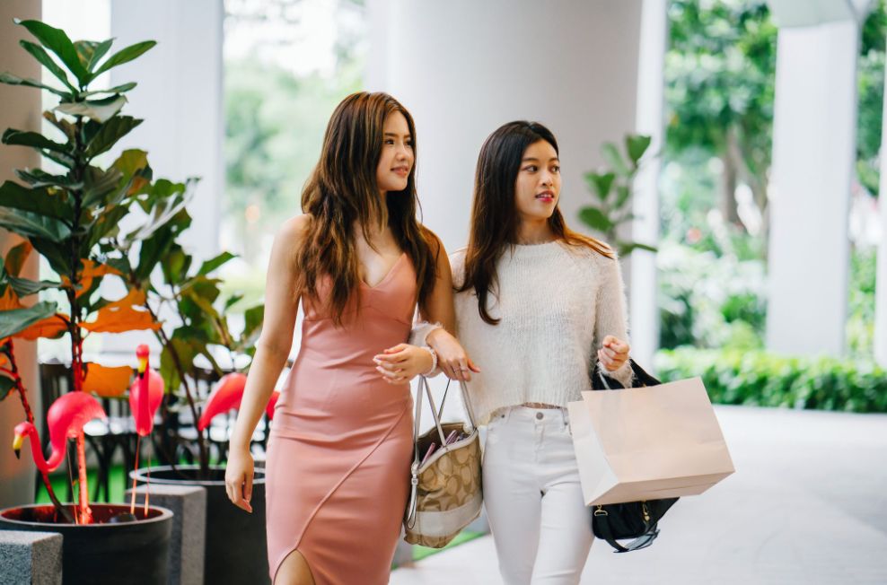 享乐、炫耀、阶层跨越，对奢侈品，韩国消费者想要的太多