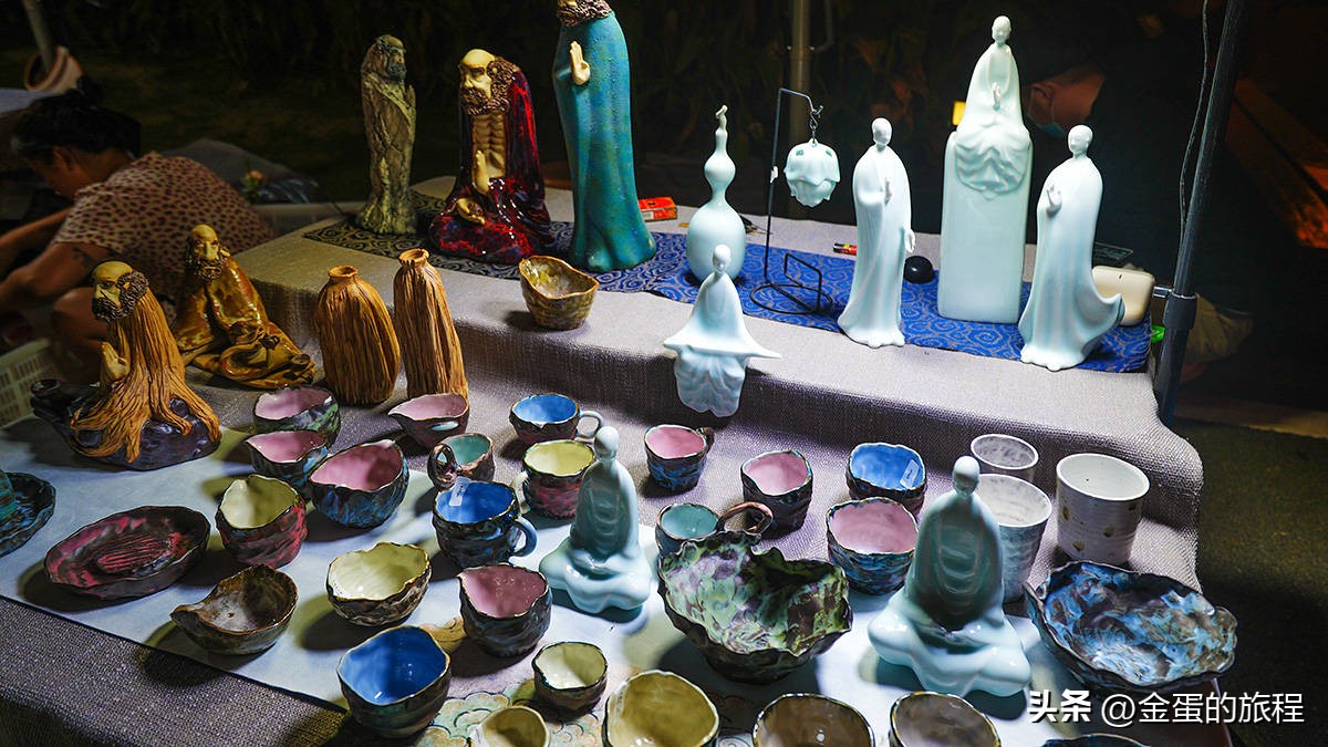 景德镇好玩的夜市卖陶瓷,景德镇陶溪川夜市瓷器