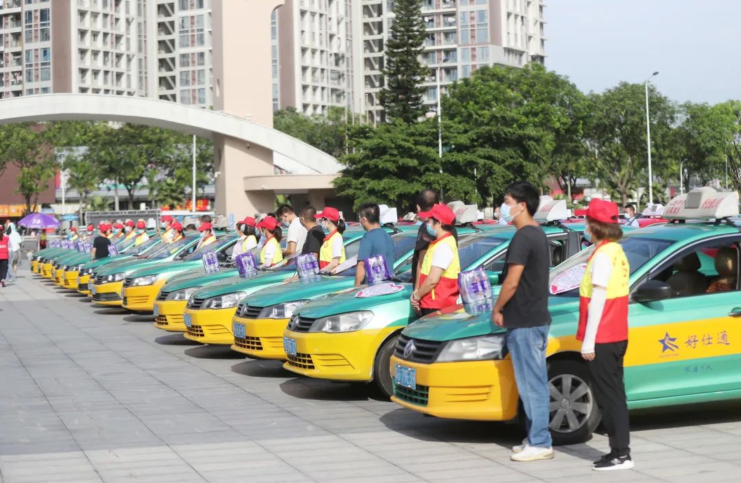 有一种温暖叫爱心送考,在郑州有一种温暖叫爱心助考