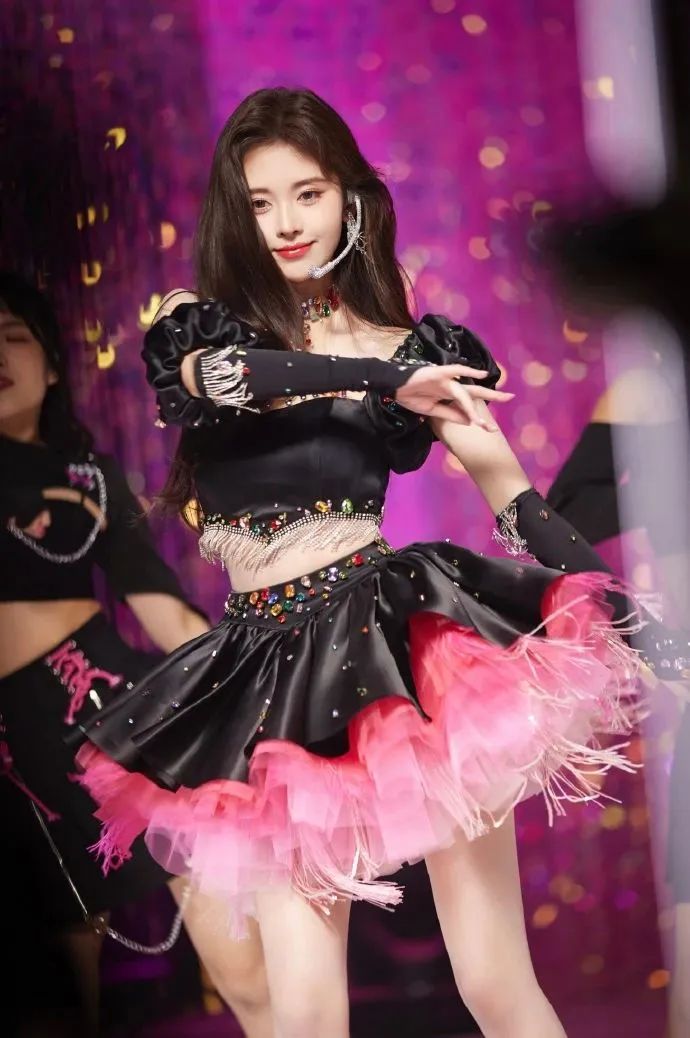 鞠婧祎流量惊呆前辈,鞠婧祎为什么不是流量小花