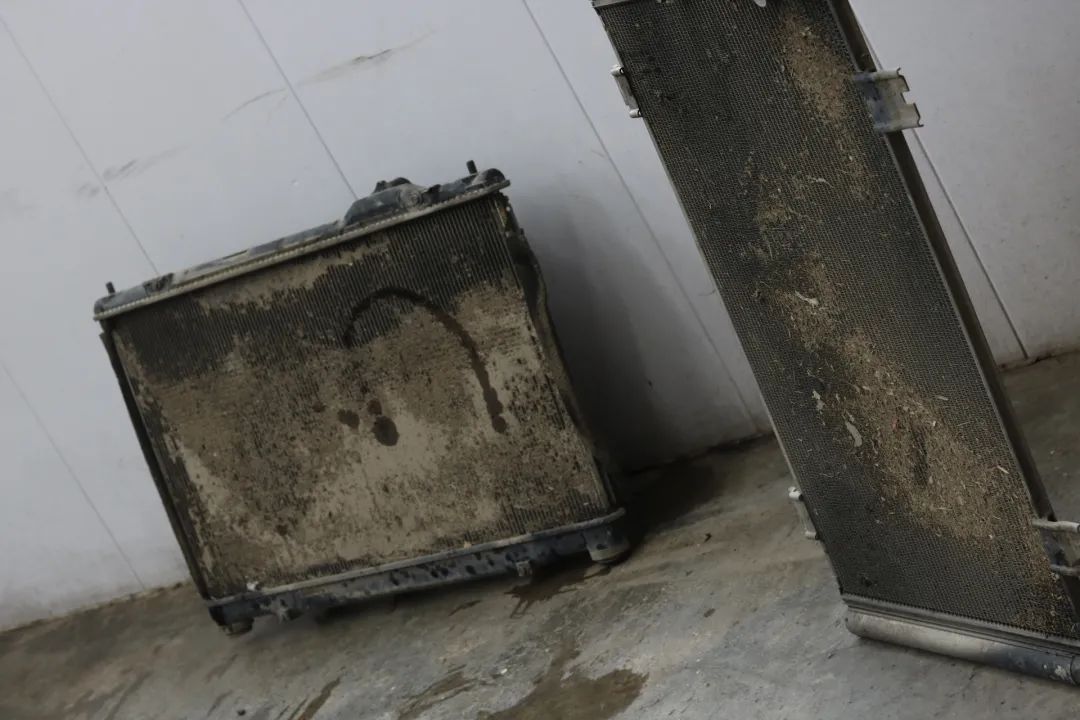 翻新车十二代皇冠修复全过程,12代皇冠25万公里要更换什么