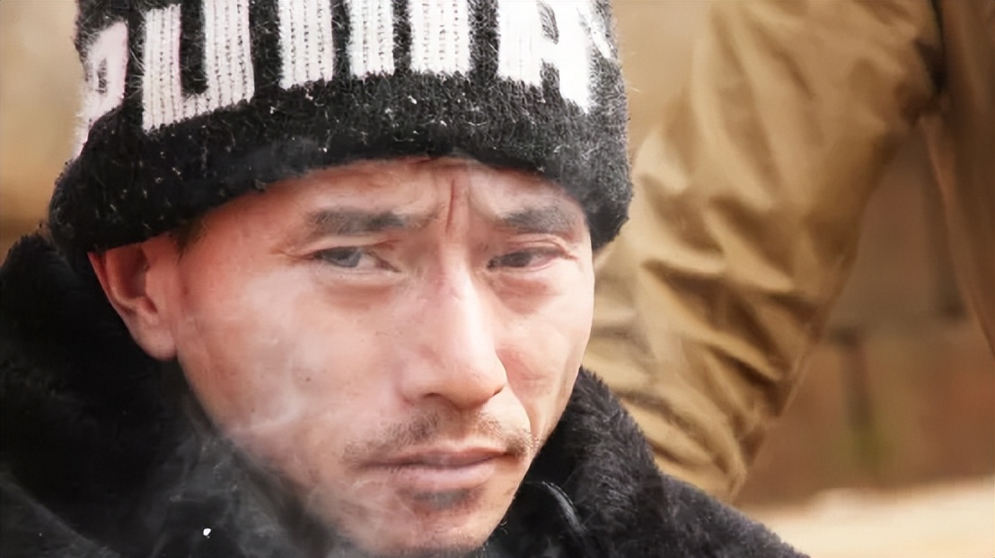 犀利哥流浪汉程国荣,从抗洪英雄变成最帅流浪汉结局