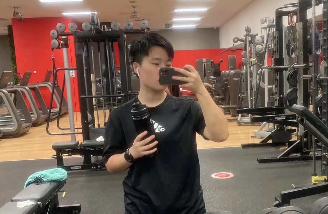 90后大蒜在澳洲：创业失败+意外车祸，出国打工还债，3年赚了70万