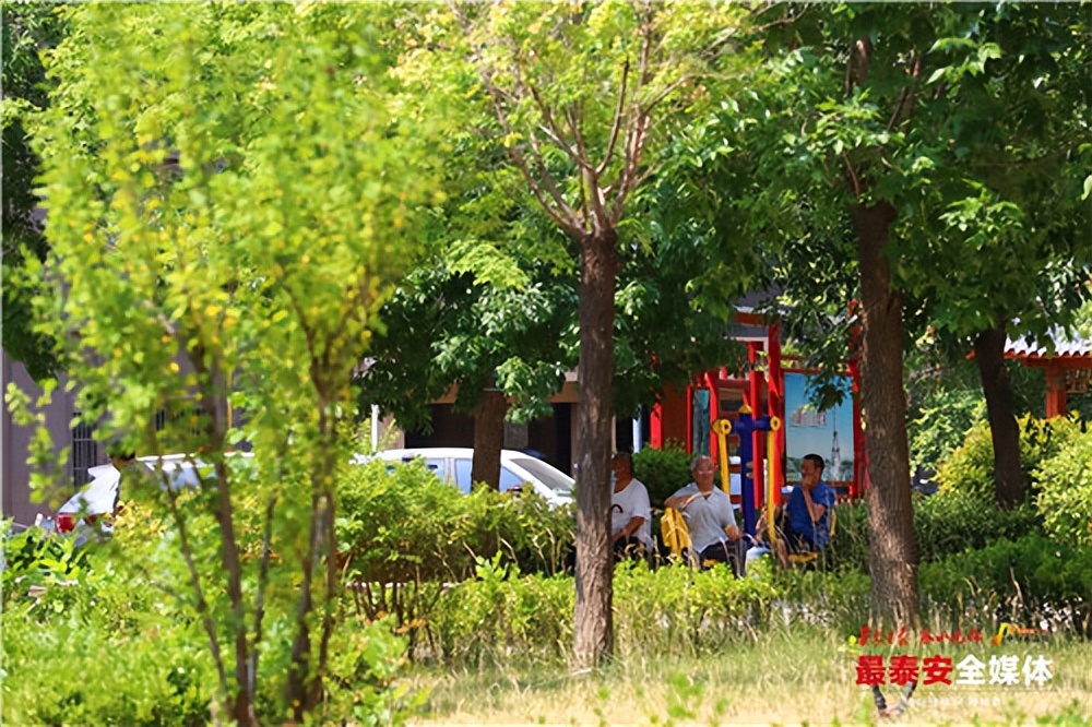 创城清理乱堆放杂物,创建文明城市私搭乱建拆除