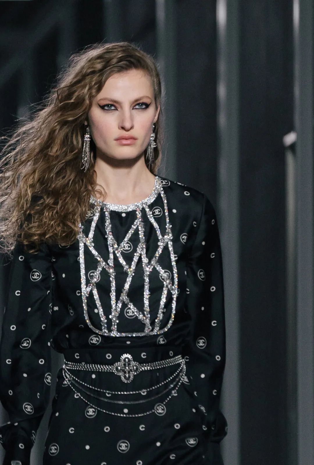 香奈儿2017早秋手工坊,香奈儿高级手工坊发布会视频