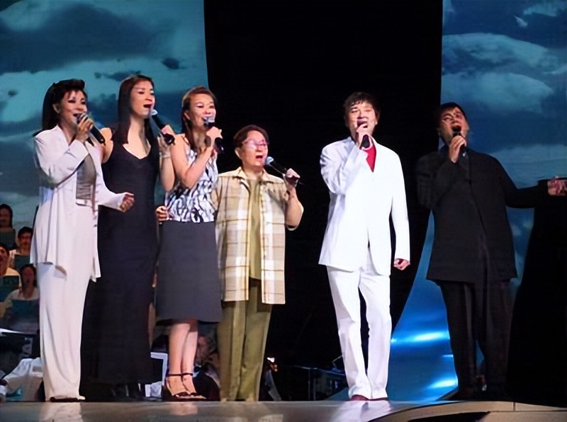 谷建芬的坎坷人生：晚年丈夫爱女相继离世，87岁的她如今怎样了？