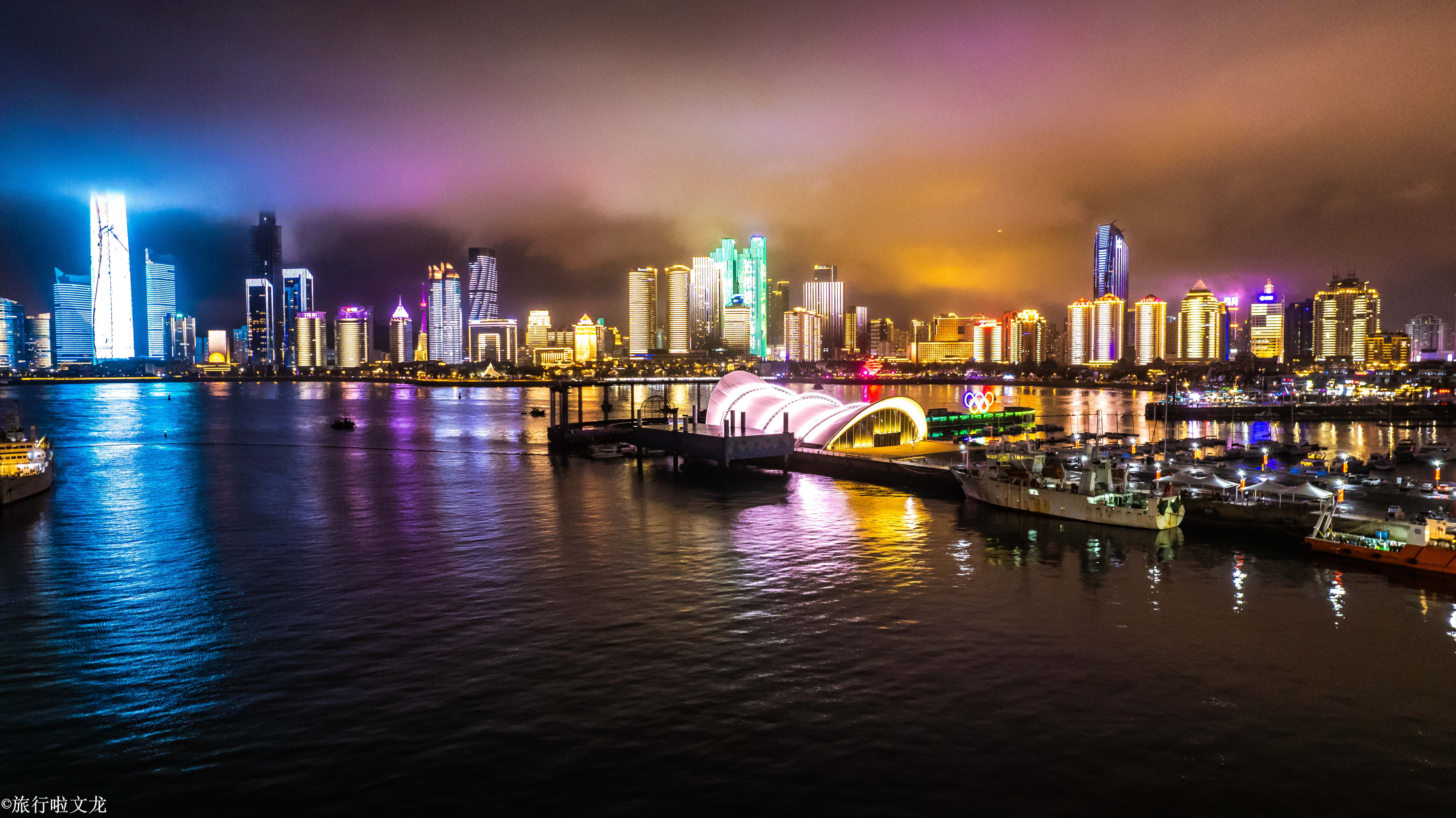 2021年国庆节青岛五四广场灯光秀,青岛灯光秀时间表2021五四广场