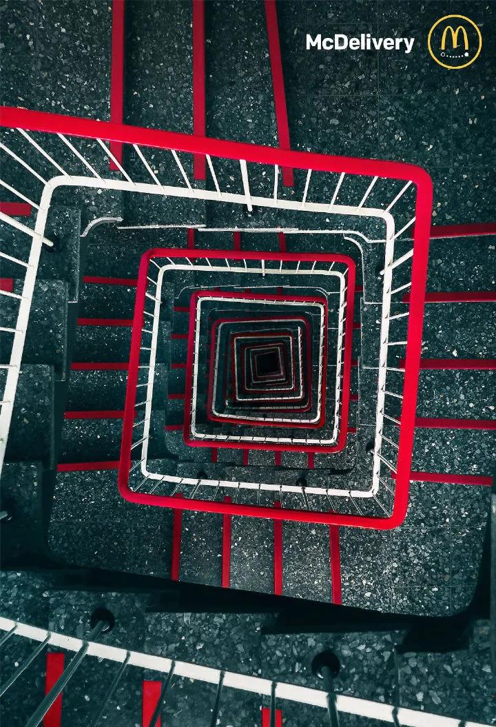 麦当劳新品汉堡海报,麦当劳最新夏日海报分析