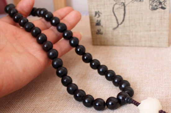 如何识别一条手串珠的好坏,怎么样识手串珠的好坏